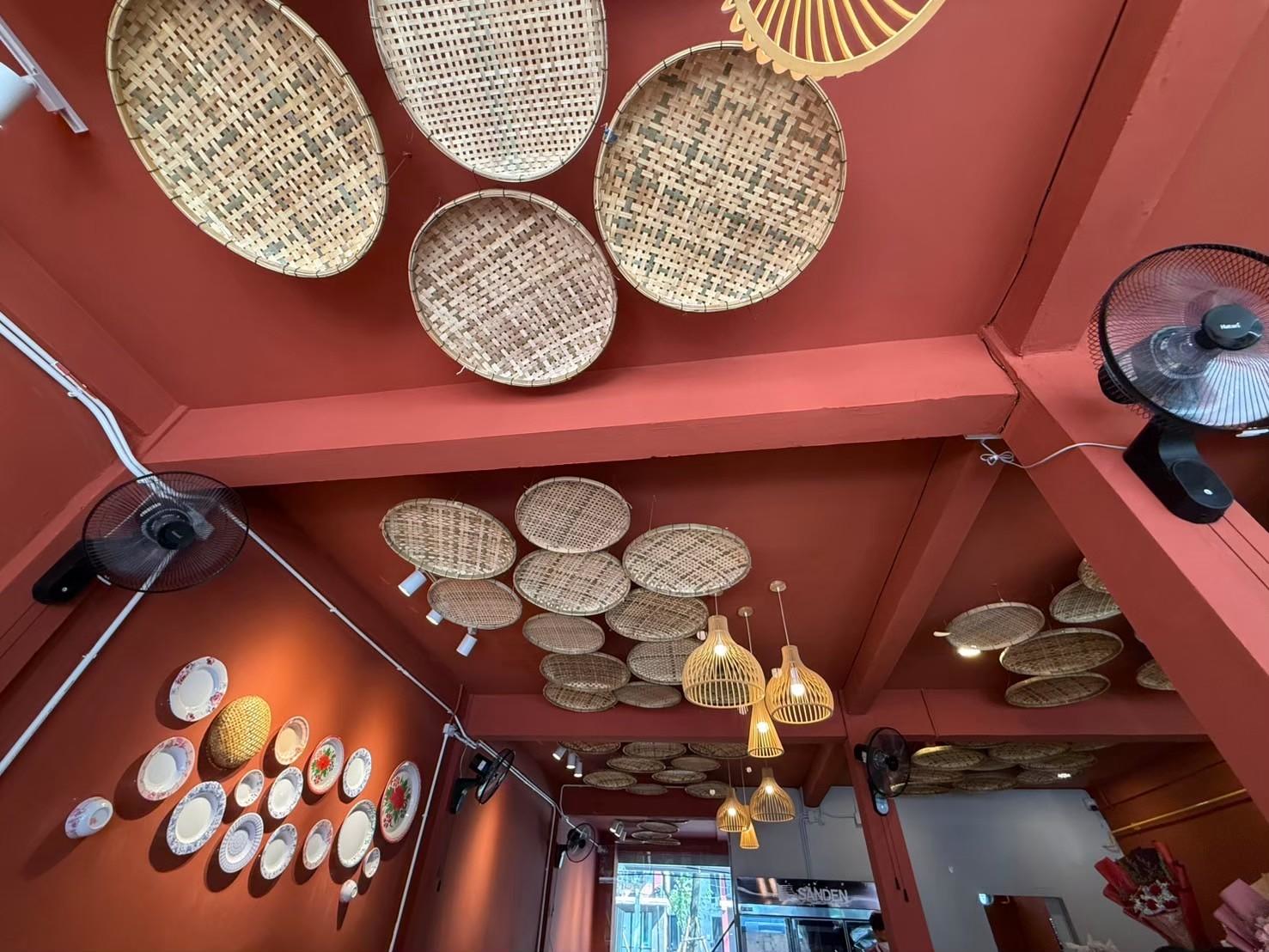 ชาญบะหมี่ไก่ตุ๋นเชียงใหม่ สาขา 3 บรรทัดทอง - ภามรวม 6